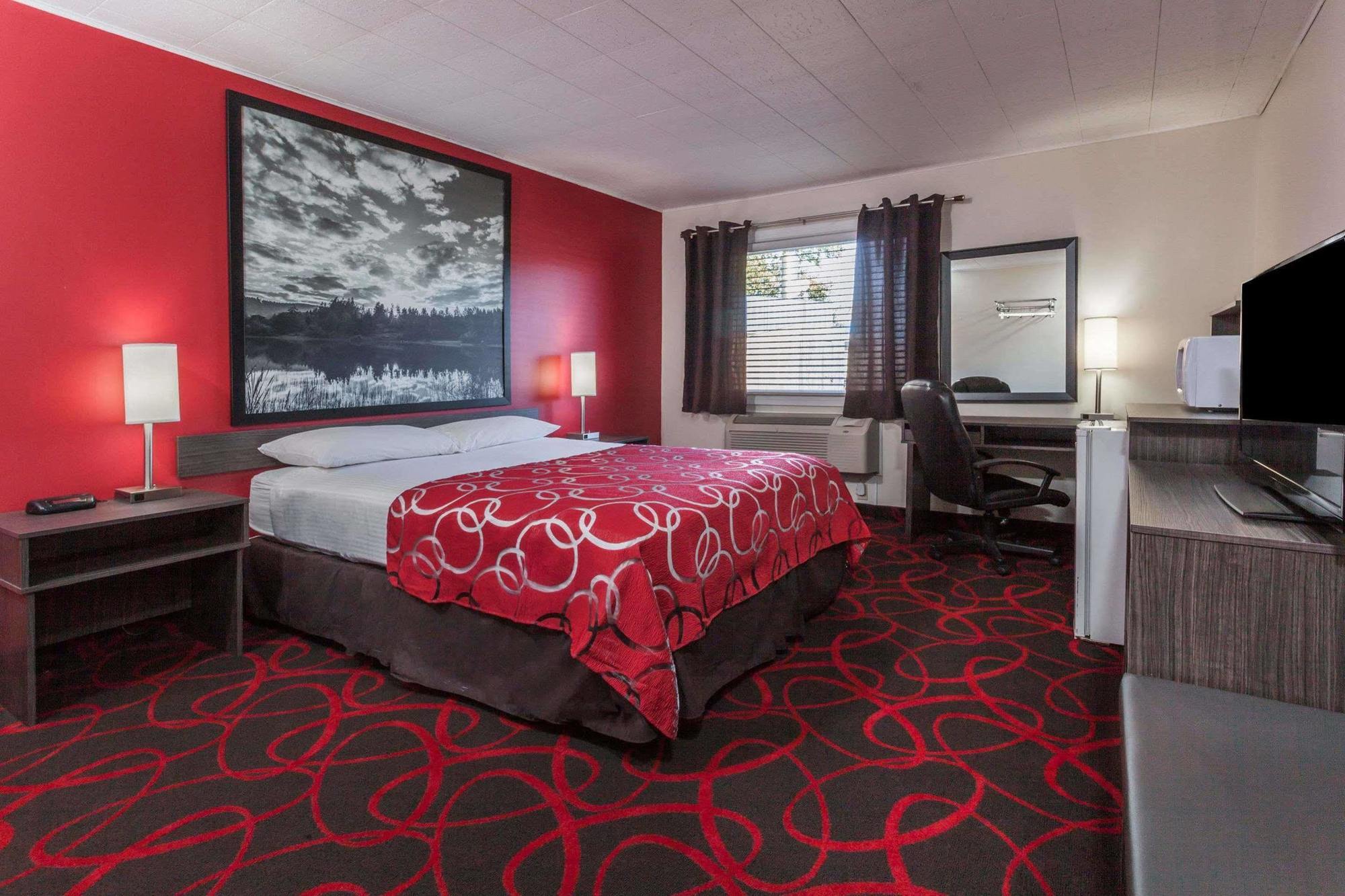 Super 8 by Wyndham Kirkland Lake Bagian luar foto